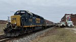 CSX 6025 leads W001-24.